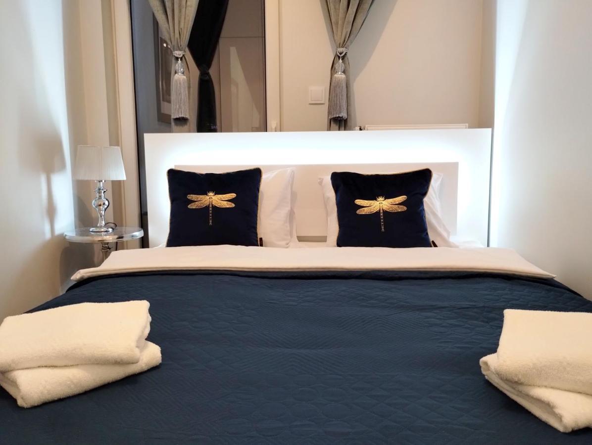 Апартаменти Prymasa Tysiaclecia 83a Center Viev Sperate Bedroom By Perfect 530 Варшава